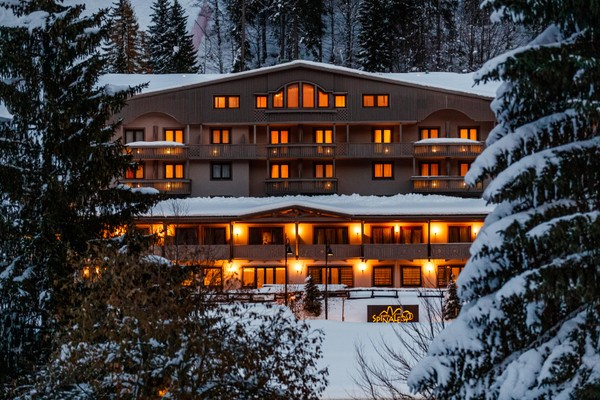 Foto esterno Hotel Spinale