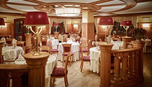 The restaurant Madonna di Campiglio Cerana Relax Hotel