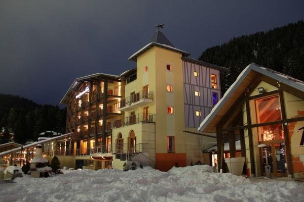 Foto invernale di presentazione Hotel Design Oberosler