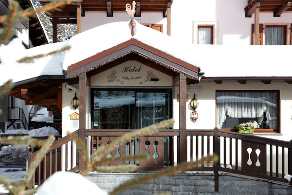 Foto esterno Hotel Villa Emma