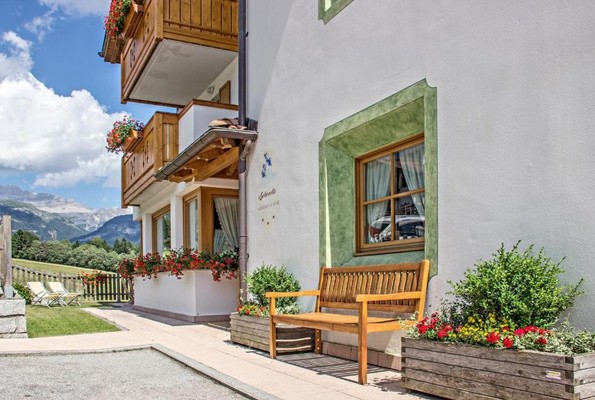 Foto esterno Garni-Hotel La Soldanella