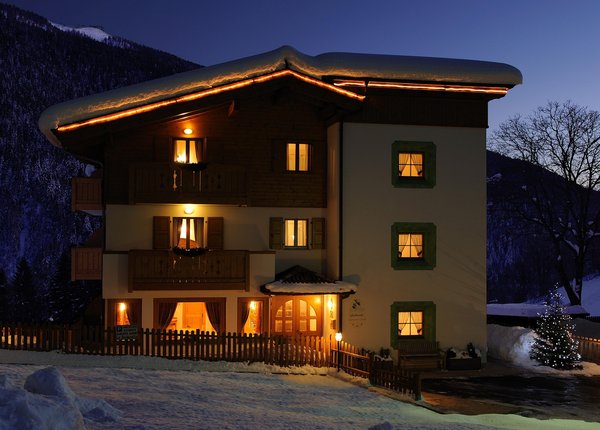 Photo exteriors in winter La Soldanella
