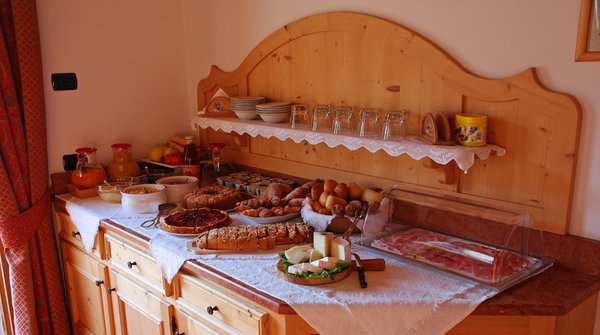 The breakfast La Soldanella - B&B (Garni)-Hotel 3 stars