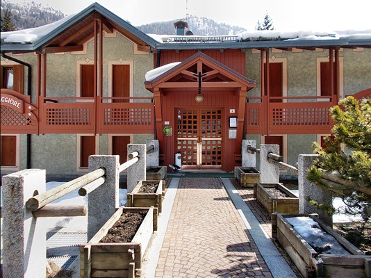 Foto esterno Residence Orsa Maggiore