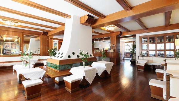 Il ristorante Giustino (Pinzolo - Val Rendena) Olympic Royal