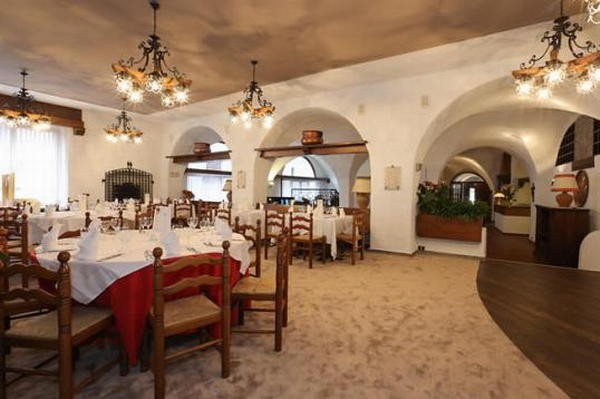 Il ristorante Spiazzo Rendena Olympic Turismo Antico Borgo