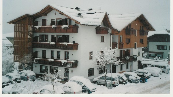 Foto esterno Hotel Orso Grigio