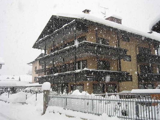 Foto esterno Garni-Hotel Binelli
