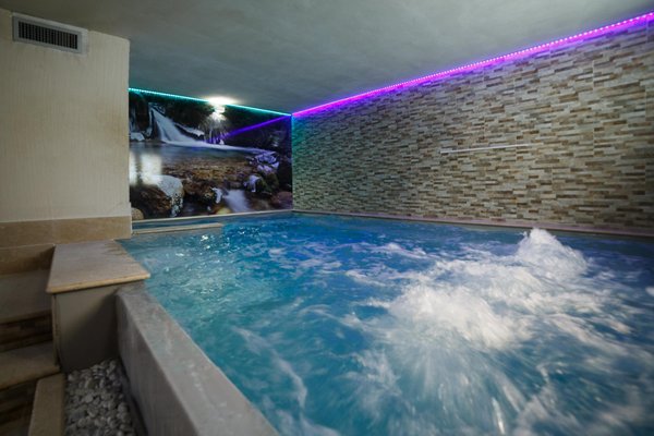 Photo of the indoor swimming pool