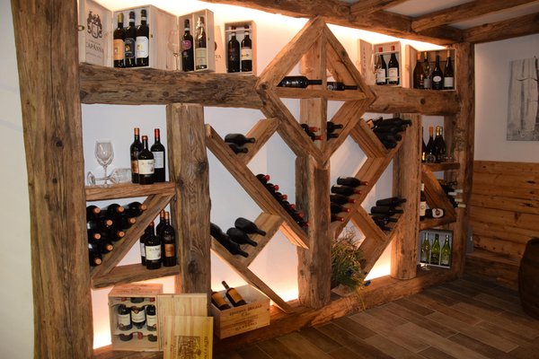 Wine cellar Giustino (Pinzolo - Val Rendena) Olympic Regina Hotel