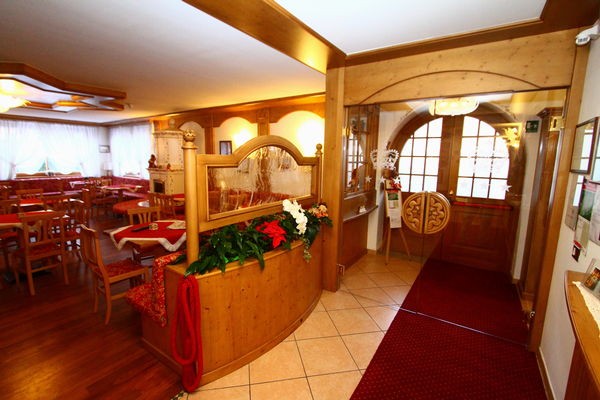 La hall