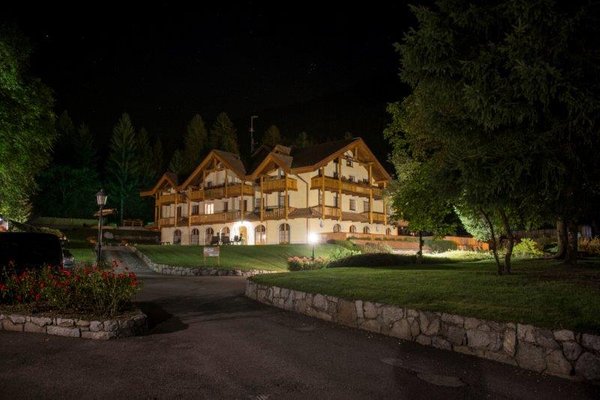 Foto estiva di presentazione Holidays Dolomiti - Residence