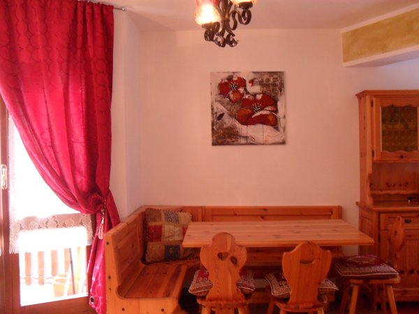 La zona giorno Casa Civetta - Appartamenti