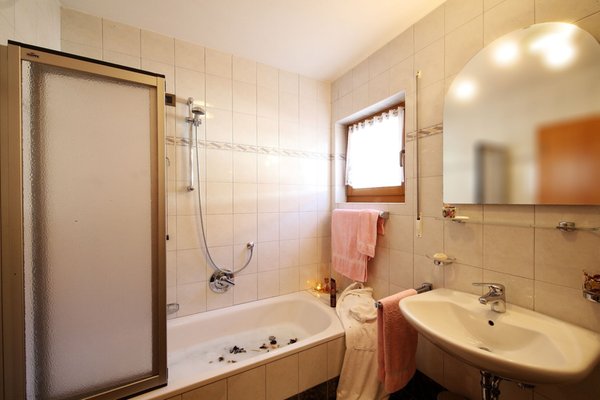 Photo of the bathroom Apartments Ciasa Rudiferia