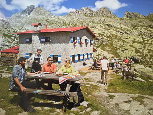 Foto Außenansicht Berghütte Segantini Val D' Amola