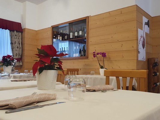 The restaurant Ponte di Legno Al Maniero