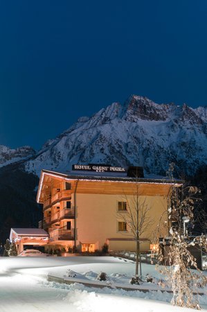 Foto esterno in inverno Pegrà