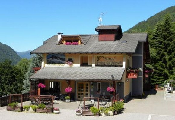Foto esterno Hotel Veduta dell'Adamello