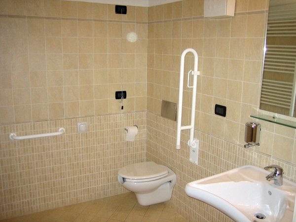 Foto del bagno Bed & Breakfast La Genziana