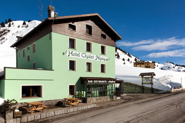 Foto esterno in inverno Chalet Alpino