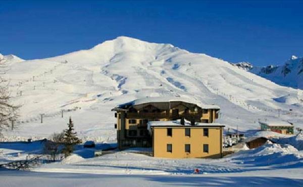 Foto invernale di presentazione Hotel Dolomiti