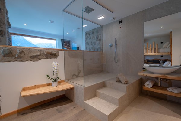 Foto del bagno Hotel Chalet al Foss Alp Resort