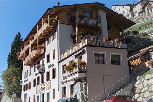 Foto esterno Albergo Alpino