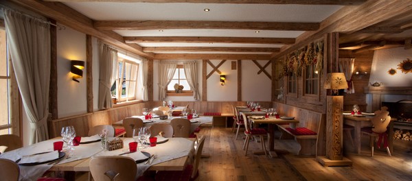 The restaurant Madonna di Campiglio Chalet Fogajard