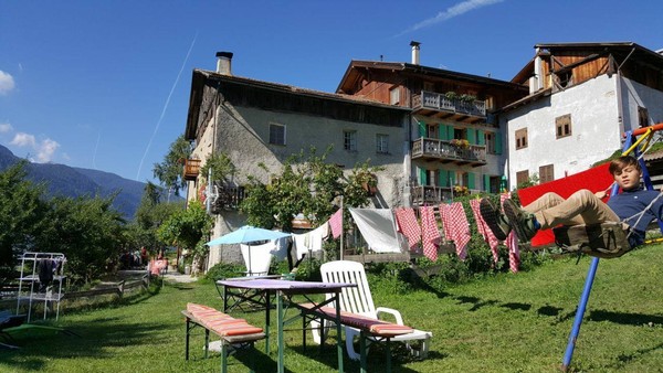 Foto esterno Pensione + Appartamenti in agriturismo Solasna