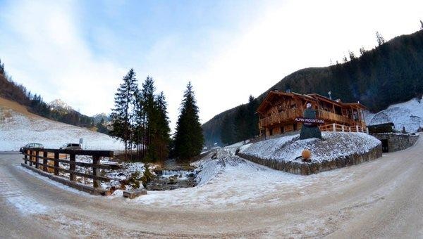 Foto Außenansicht Ferienwohnungen Alpine Mountain Chalet