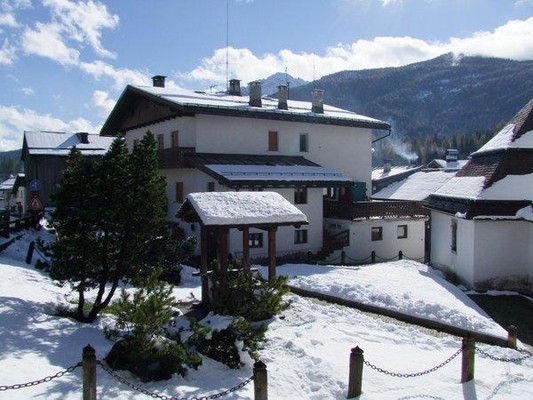 Foto Außenansicht Ferienwohnungen Silvana