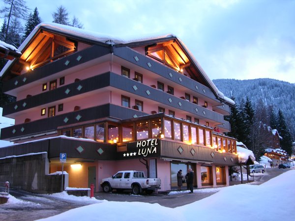 Foto invernale di presentazione Hotel Luna Wellness