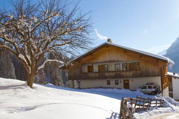 Foto Außenansicht im Winter Ciasa Ploner