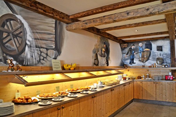 La colazione Miraval Hotel - Hotel + Residence 3 stelle