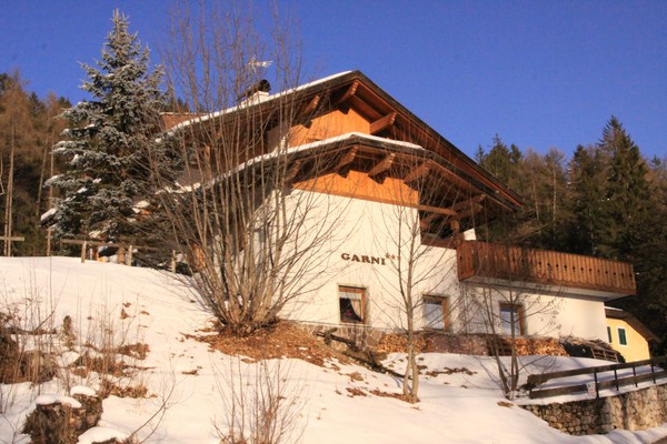 Foto esterno Garni Biancaneve