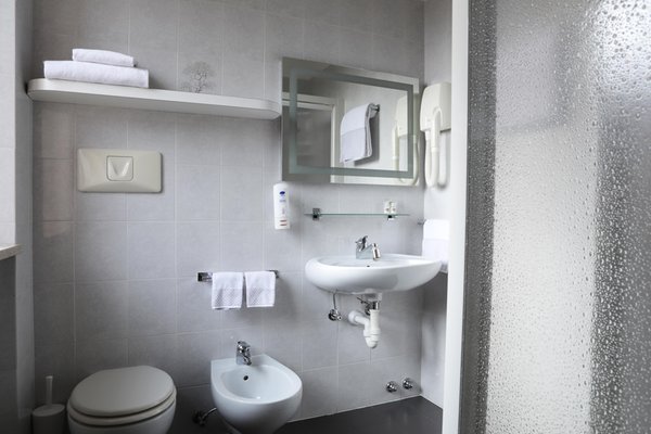 Photo of the bathroom Garni (B&B) Castel Ferari