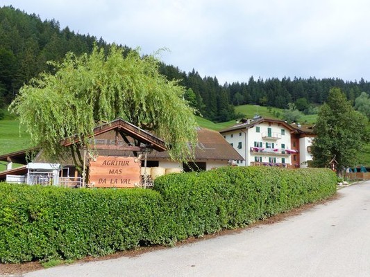 Foto esterno Appartamenti in agriturismo Mas da la Val