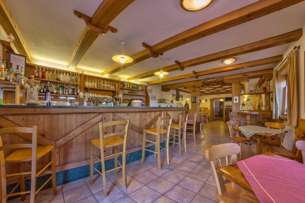 Photo of the bar Hotel Mountain lodge Predaia Ai Todes'ci