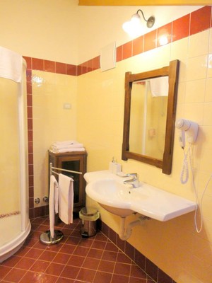 Foto del bagno B&B + Appartamenti in agriturismo Agrihouse
