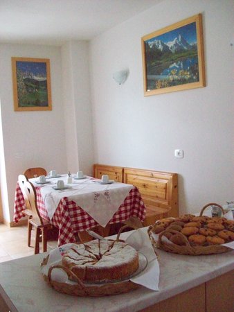 Das Frühstück B&B + Ferienwohnungen auf dem Bauernhof Agritur Rizzi