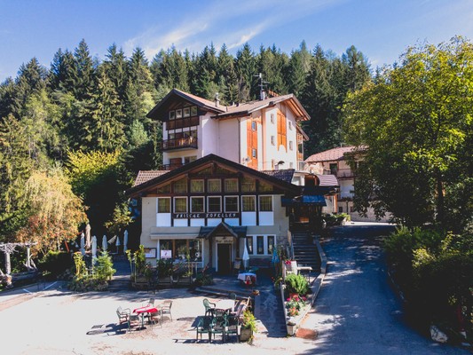 Photo exteriors Hotel Lago Smeraldo