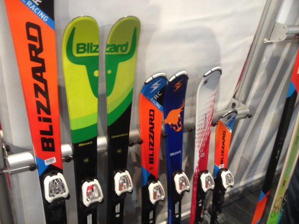 Photo of some details Centro Snowboard Z-ONE