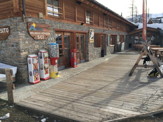 Foto esterno Noleggio sci e snowboard Montelli Sport