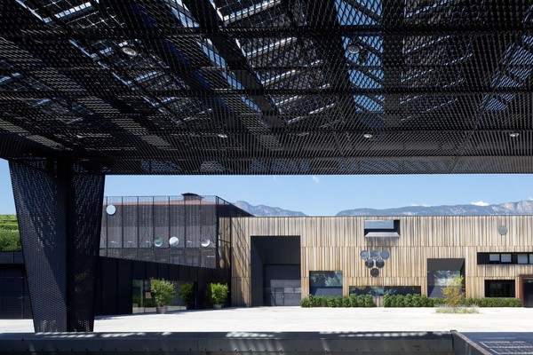 Foto esterno Azienda vinicola Colterenzio