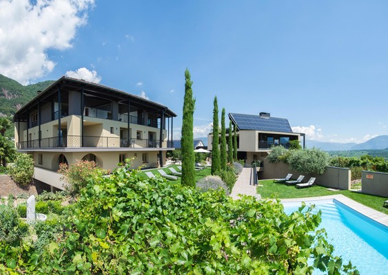 Foto esterno Azienda vinicola St. Quirinus