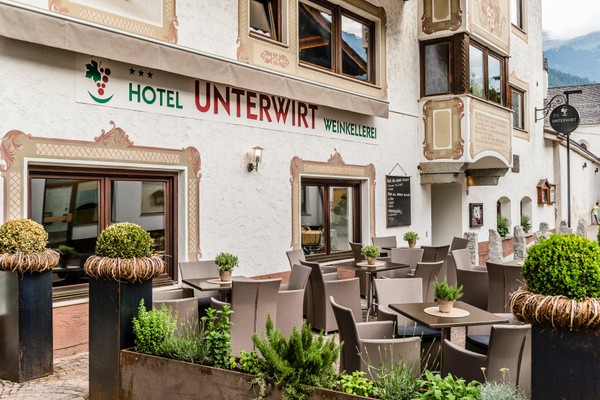Foto Außenansicht Weinkellerei Martinerhof's Kellerei Unterwirt