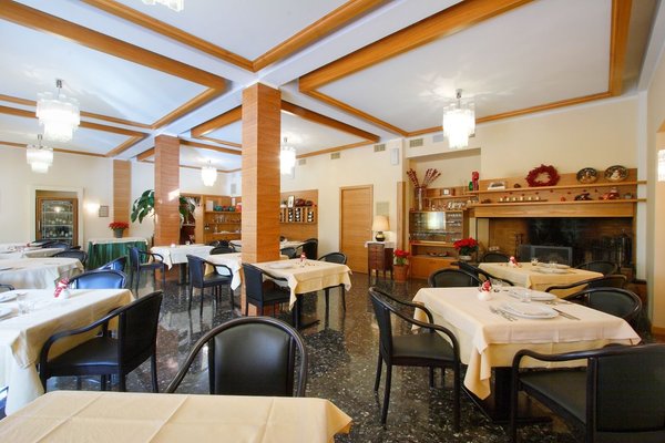 Il ristorante Arta Terme Hotel Centro Benessere Gardel