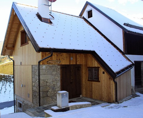 Foto Außenansicht Hoteldorf Comeglians