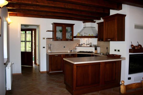 Photo of the kitchen Comeglians
