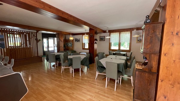 Il ristorante Forni Avoltri Miravalle